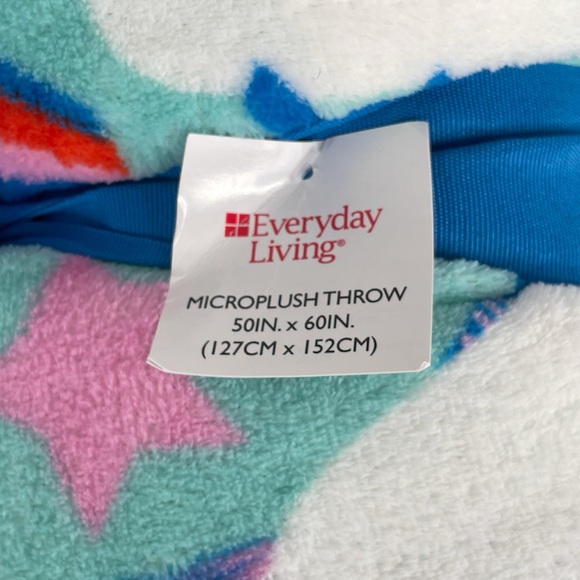 Everyday Living Unicorns & Rainbows Blanket, 50x60 - Picture 7 of 9